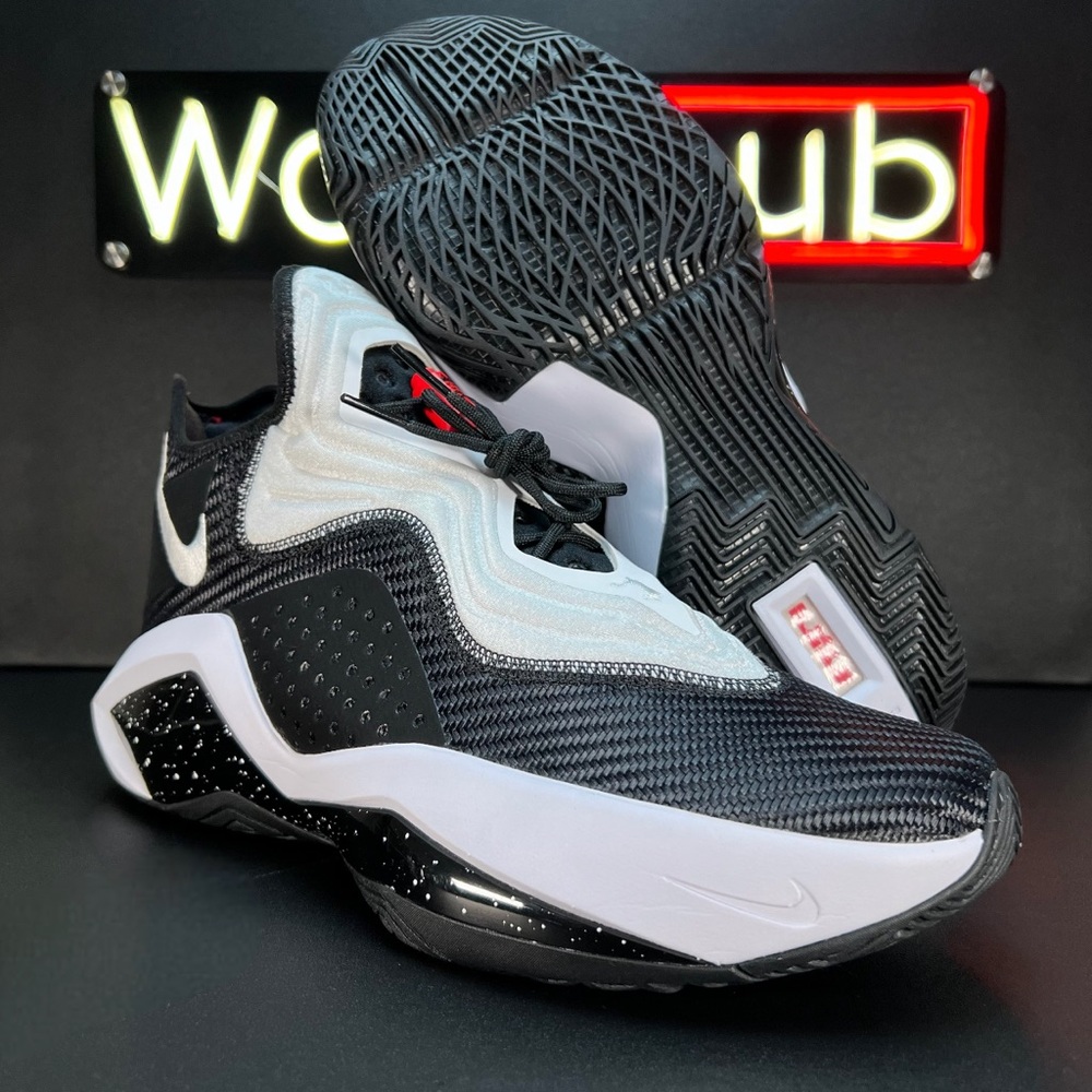 Nike LeBron James Soldier XIV Basketball Shoes • CK6024-002 • Black • Mens Sz 10